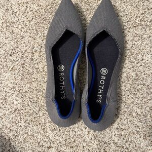 Rothy's Gray The Point 11 (Runs Small)